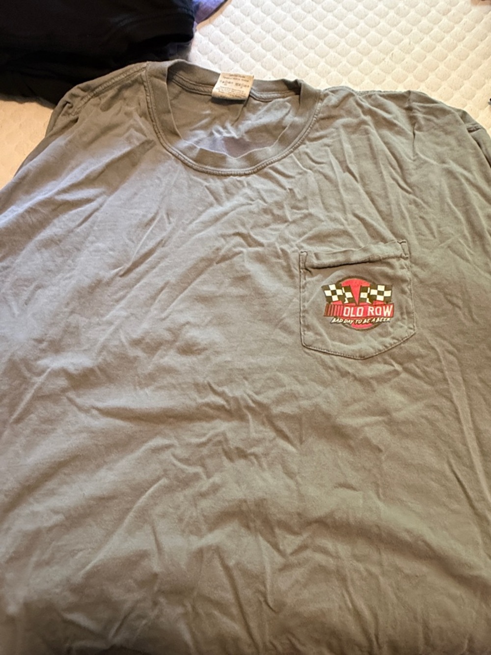 Comfort Colors Short-Sleeve Pocket Tee in Gray with Racing Logo